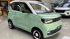 सिर्फ ₹2.40 लाख में खरीदें 170KM दमदार रेंज वाला Wuling Mini EV कार, लक्जरी फीचर्स के साथ मिलेगा 120Kmph का टॉप स्पीड